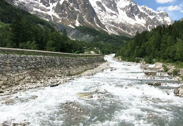 雪山融水水質